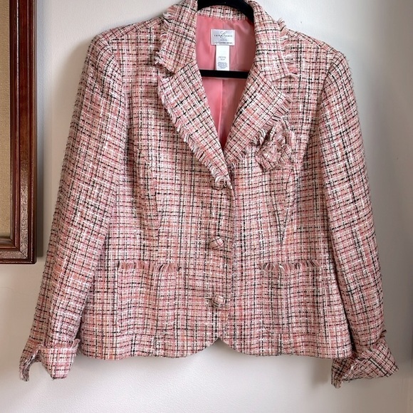 Emma James Pink, White and Black Iconic Parisian Style Plaid Tweed Blazer - Picture 4 of 14